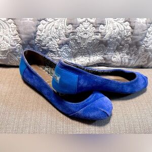 Tom’s 'Eliana' Suede Ballet Flat